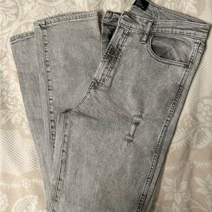 GAP Women's Distressed Light Gray Skinny Jeans